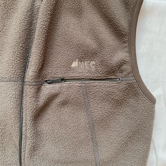 Vintage MEC Polartec Vest - Picture 2 of 9
